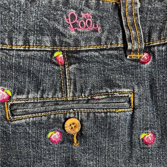 Lilly Pulitzer Embroidered Strawberry Pencil Denim Skirt. Size 6 RN88189. - Picture 13 of 15